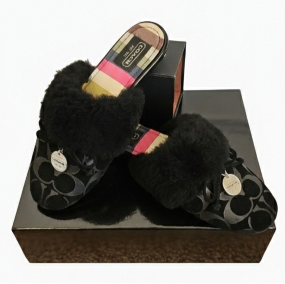 Coach Carra Signature C Size 7 Faux Fur Trim Slide Slippers Legacy Stripe